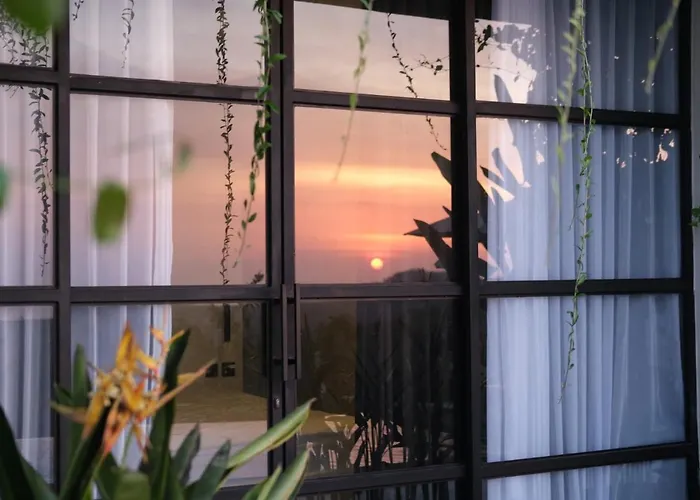 Oceanna - Uluwatu, Bali ゲストハウス 4*